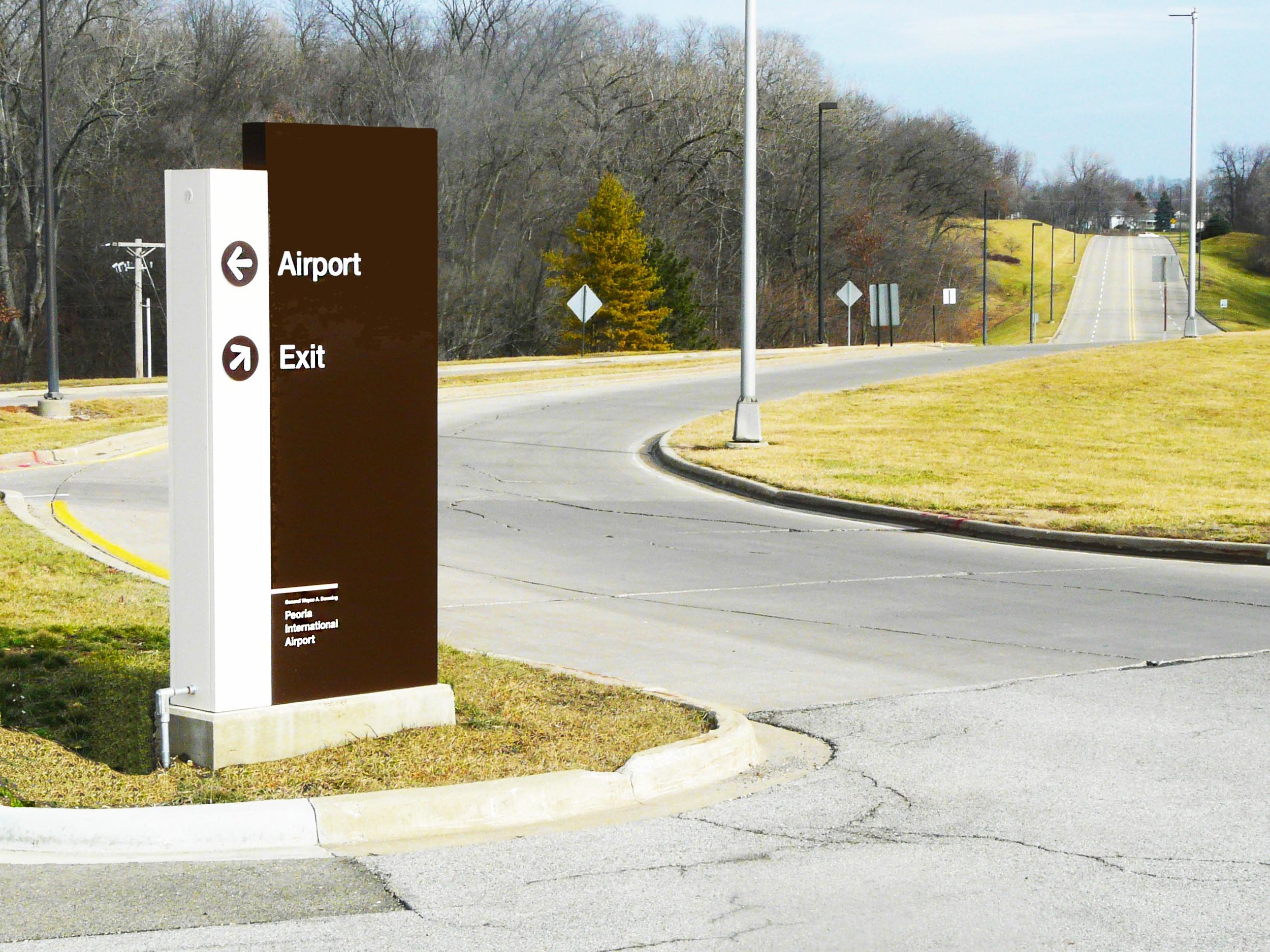 Airport Exterior Signage.jpg
