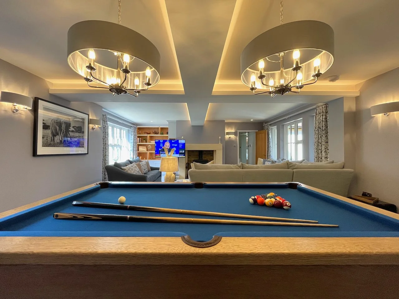 Pool table