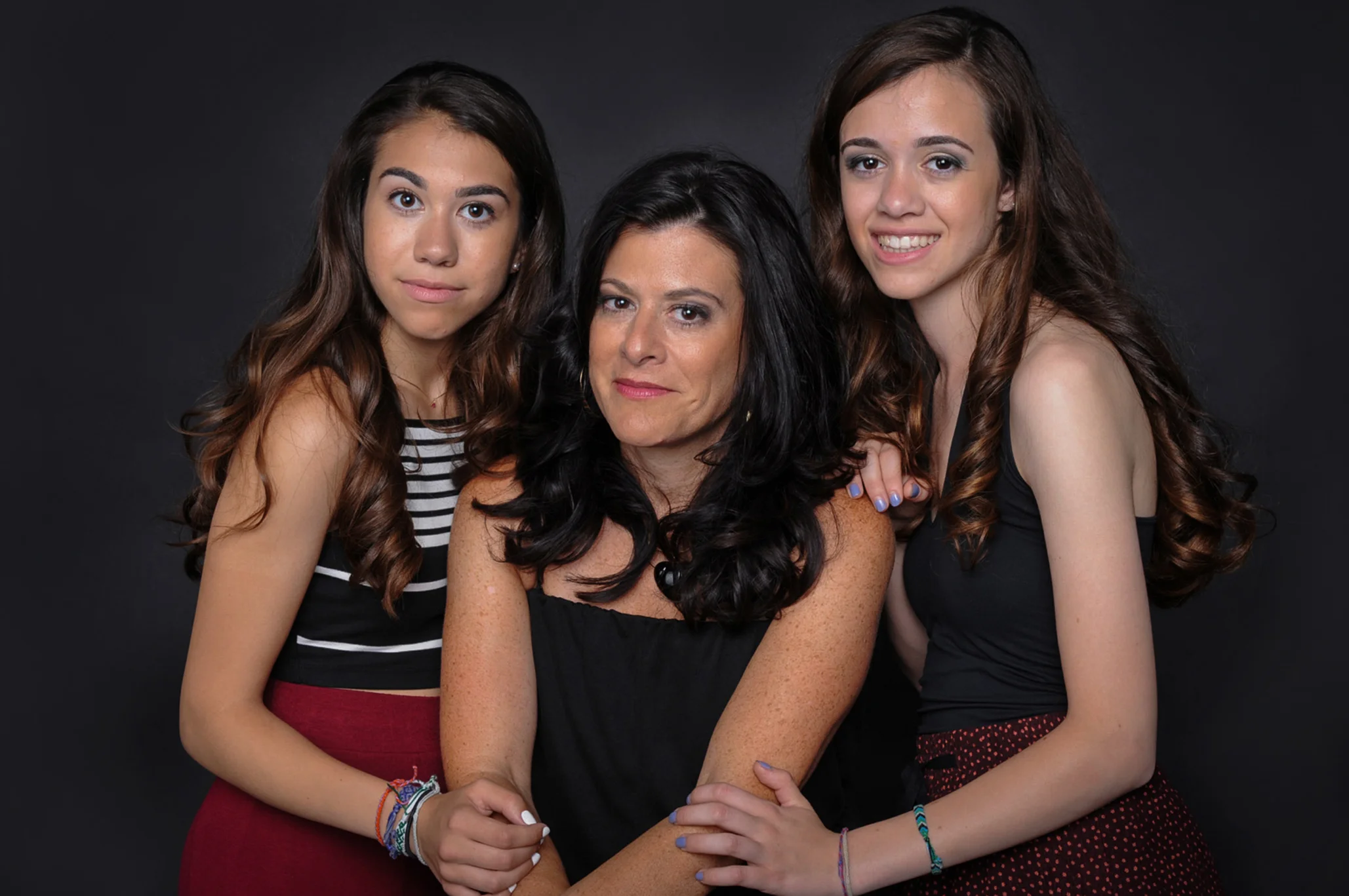 Mother and Daughters Beauty Glamour Photo | Nomee Photography | Chicago Family Photographer in Studio Shoot