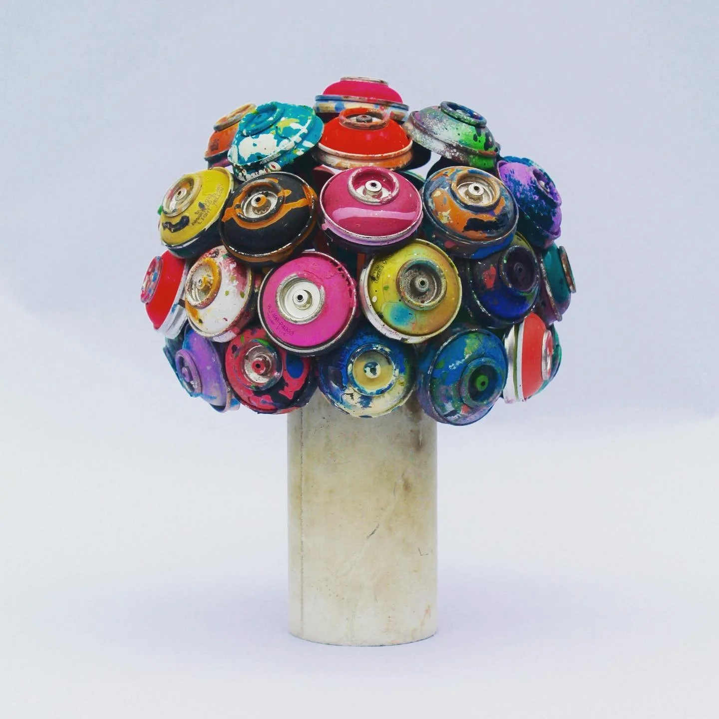 Sometimes you gotta stop and smell the spray paint.  New Spray Bouquets available! @marvistaartdept_ #canlove #spraypaint #streetart #mtncolors #graffiti #flowers