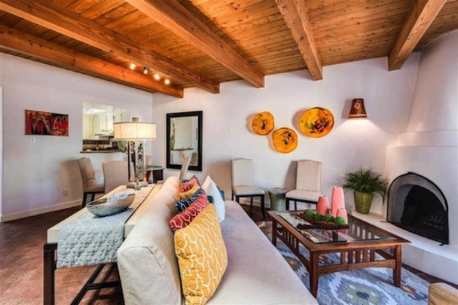 Living/Dining area