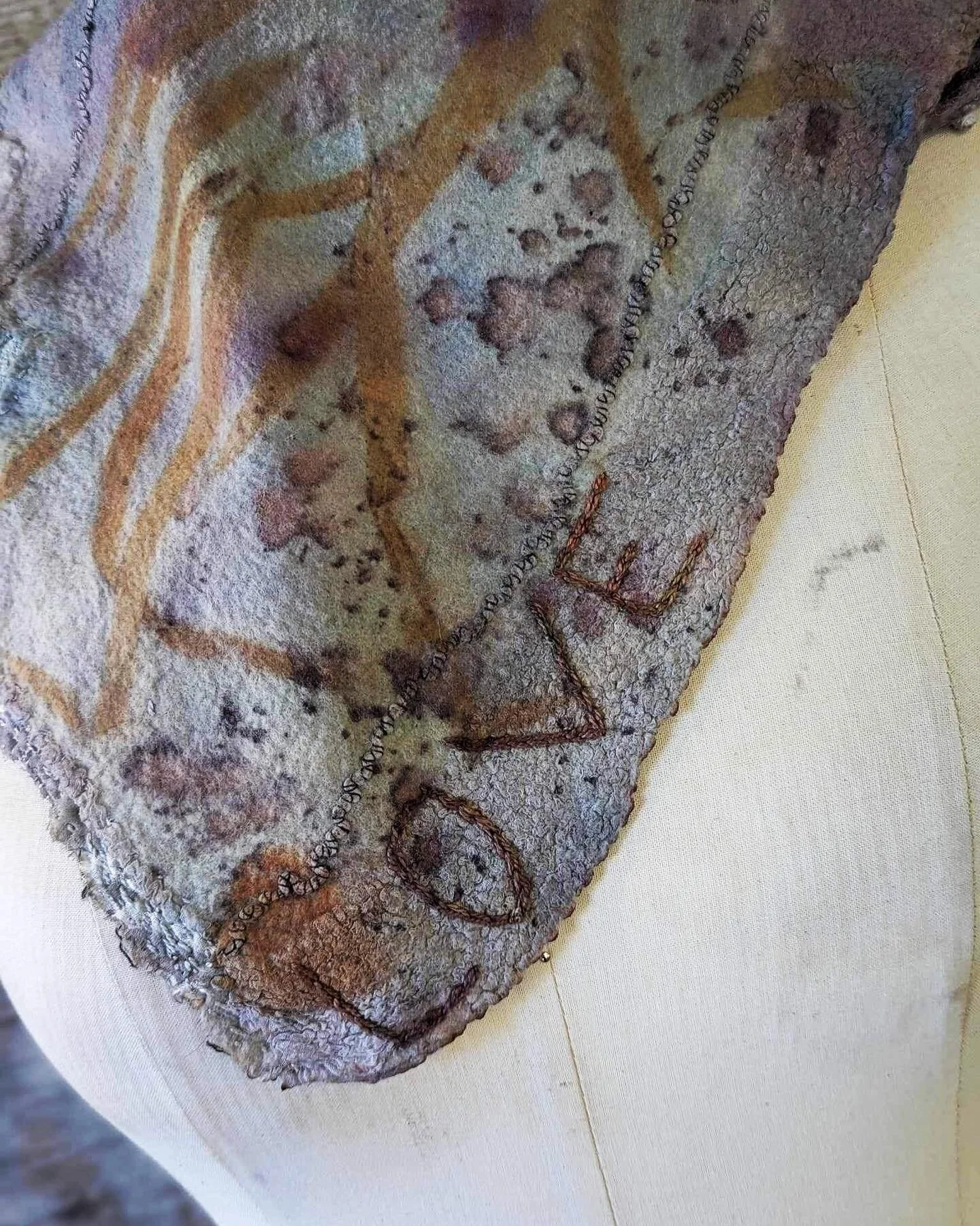 EDE485AC-827F-4C4B-BE58-B0B57D3871AE