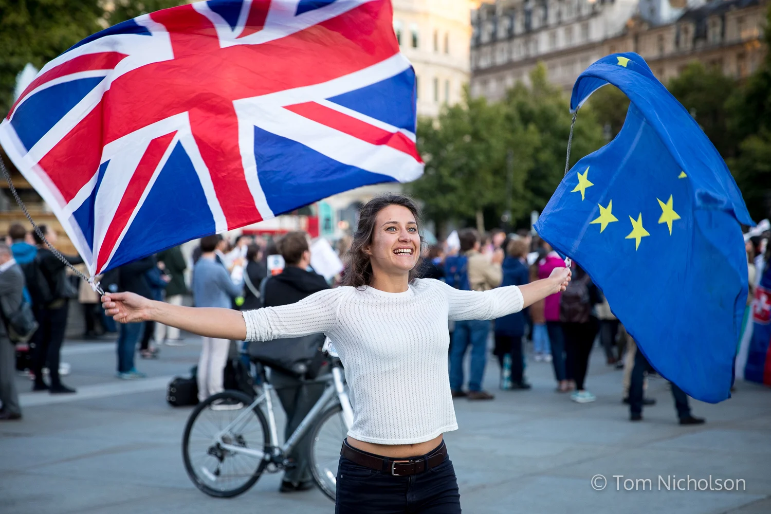 ©2017 Tom Nicholson. 13/09/2017. London, UK. An activist campaigns in Trafalgar Square for the rights of EU citizens in the UK and British citizens in Europe following Brexit.