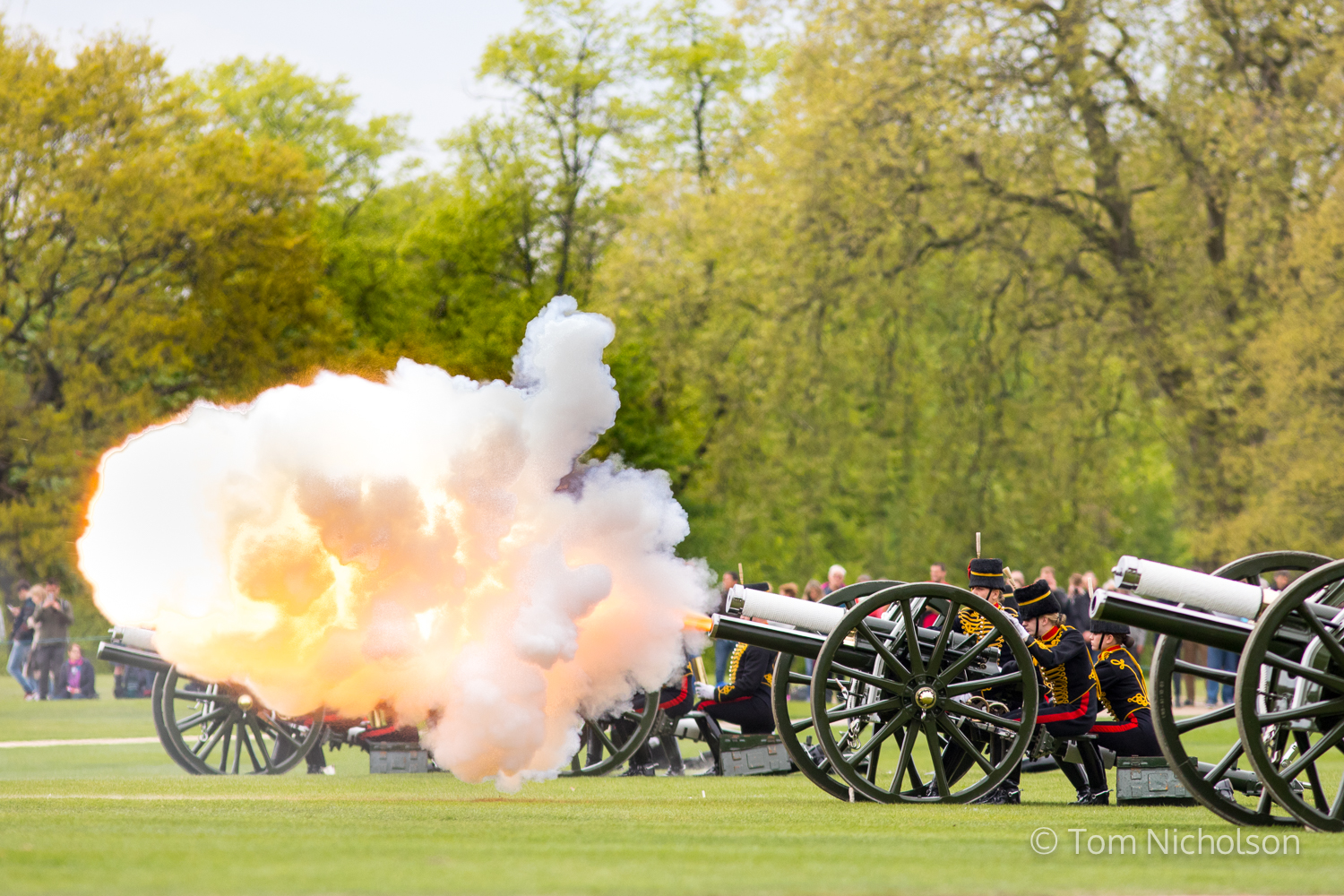 ©2017 Tom Nicholson. 21/04/2017. London, UK. The King's Troop Royal Horse Artillery fire a 41-round gun salute in Hyde Park, to celebrate the 91st Birthday of Queen Elizabeth II. 