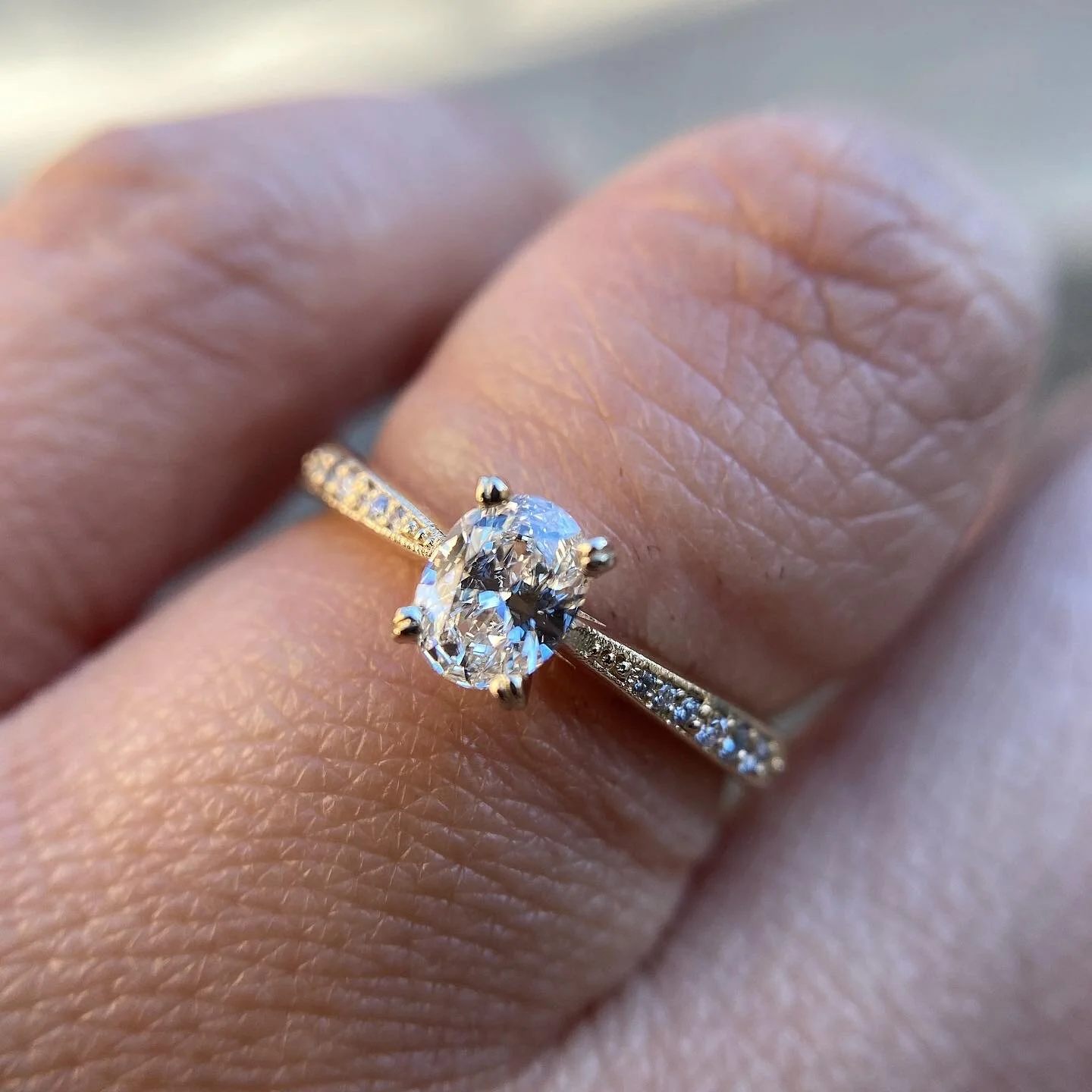 kaalidesigns_ovaldiaengagementring_6.JPG