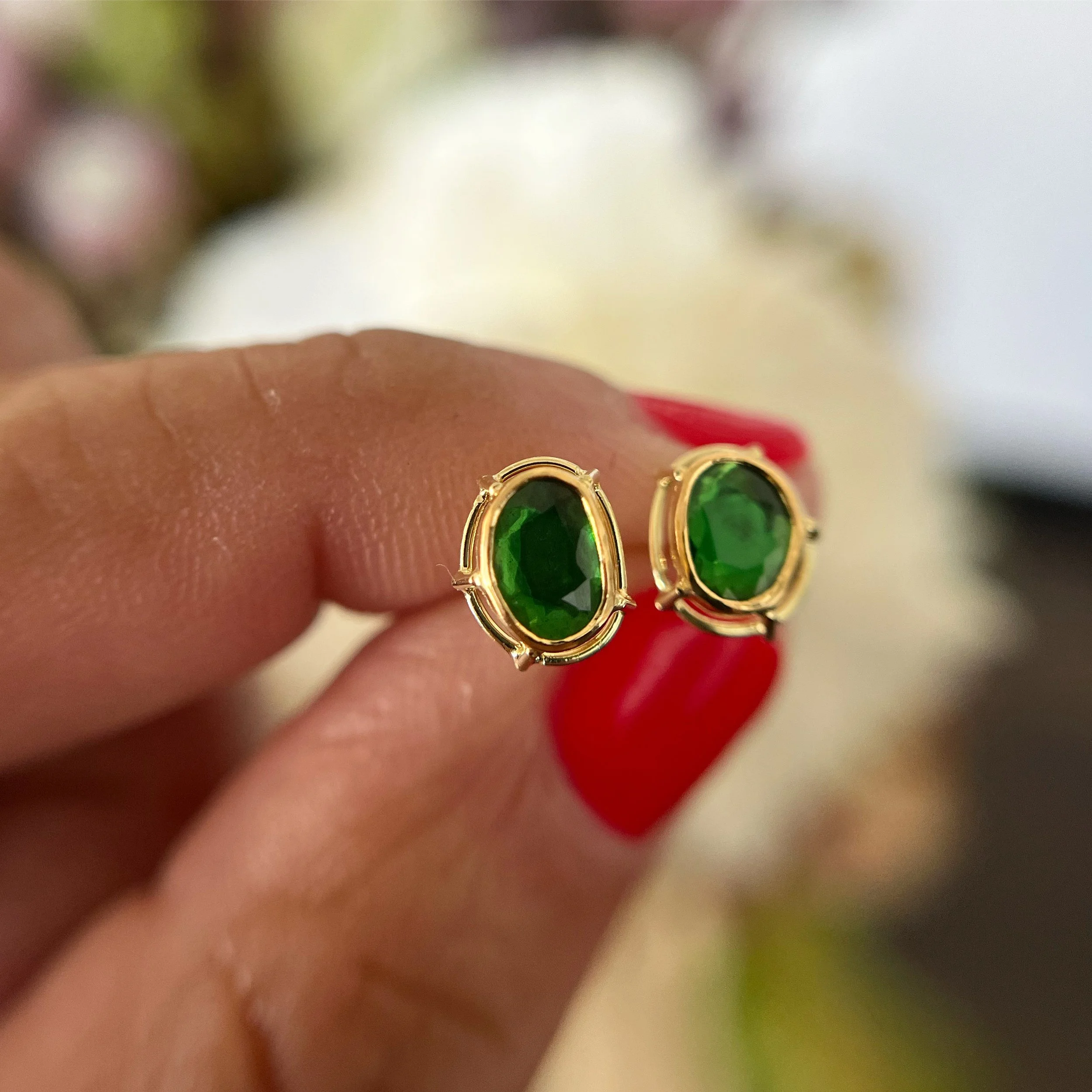 turasugden_petitegrntourmalinestuds_2.JPG