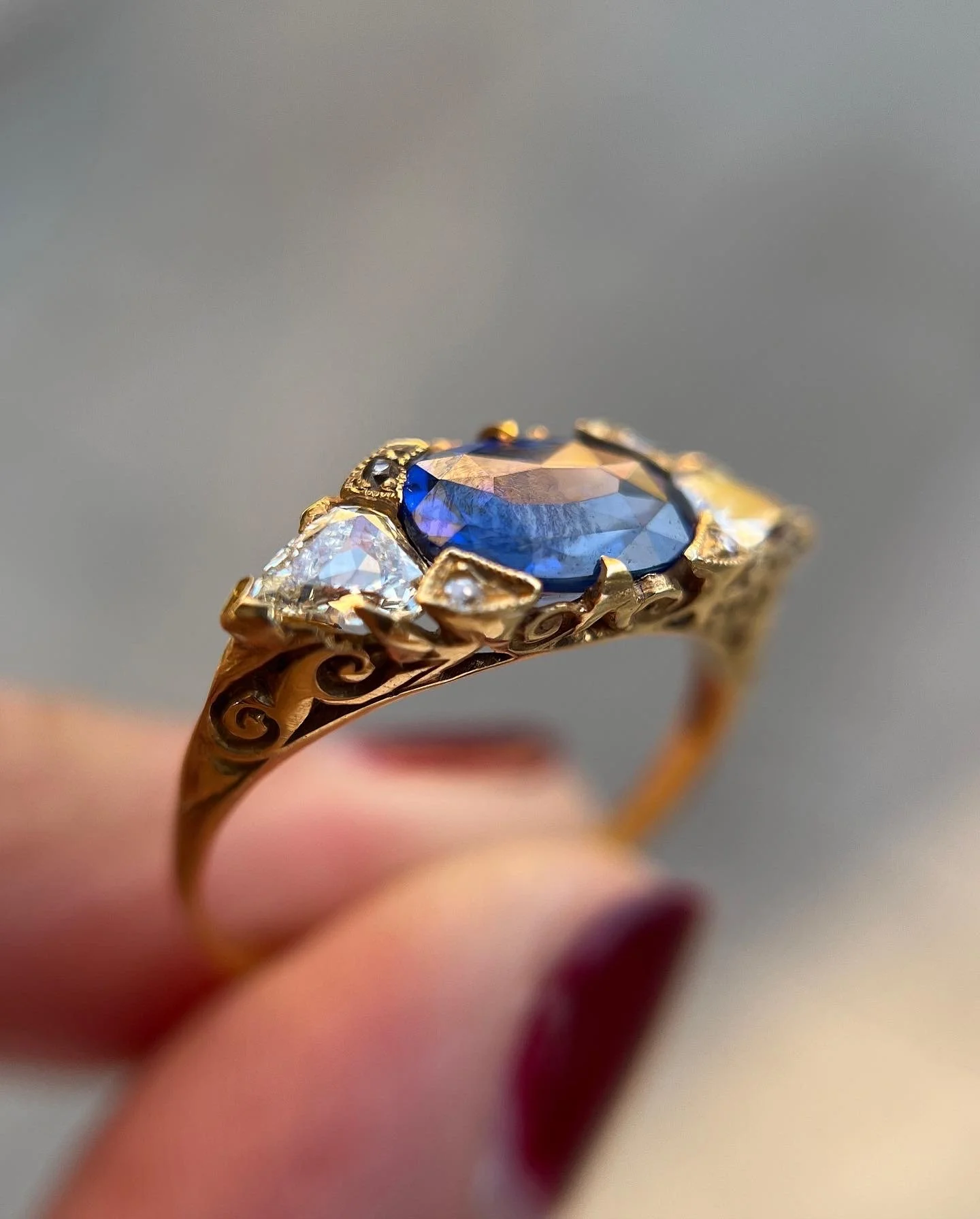antique_sapphirediamondring_5.JPG