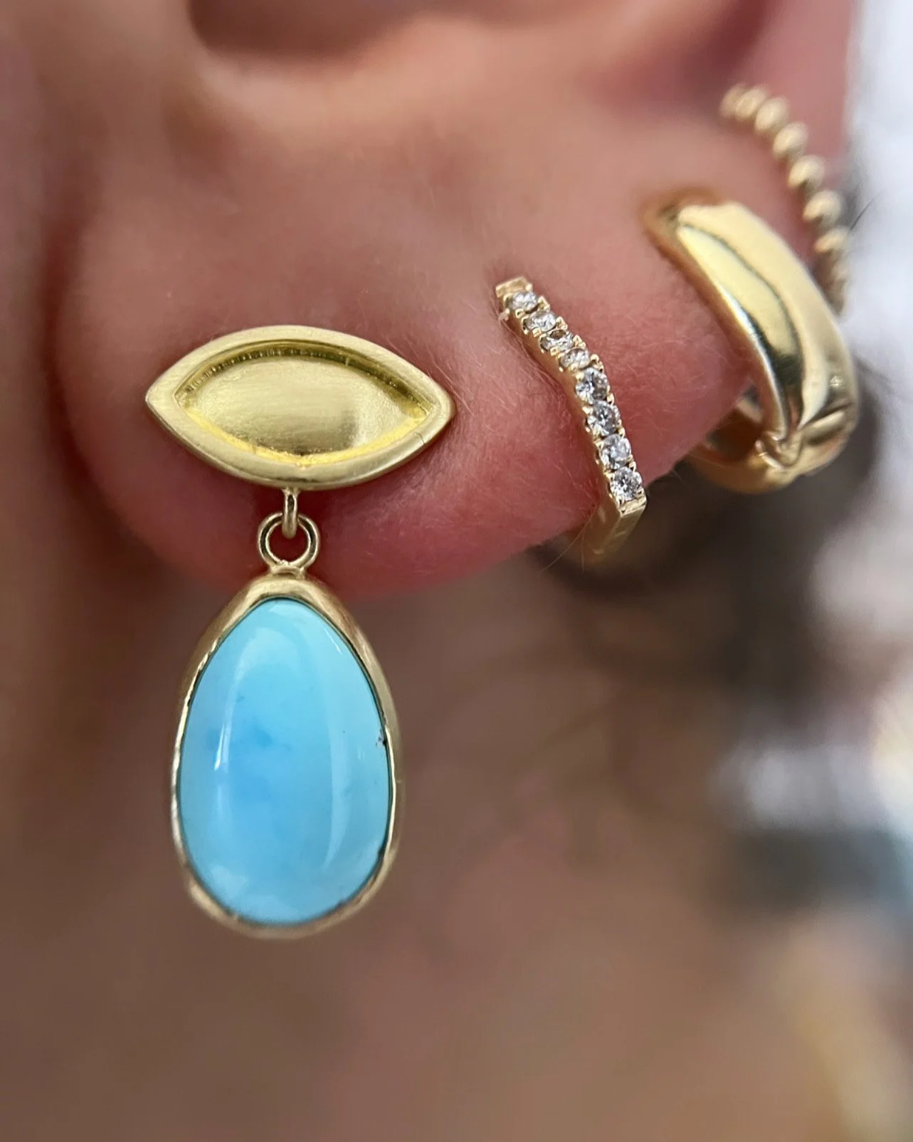monicamarcella_turquoiseojodrops.png
