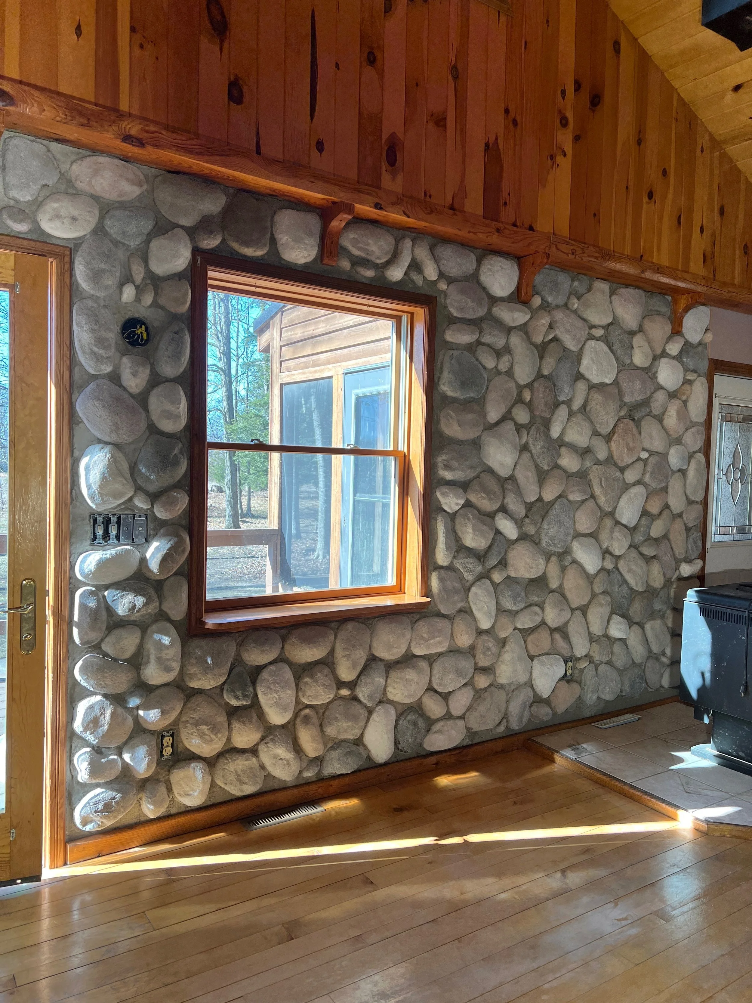 How to Repair &amp; Update a Fake Stone Wall