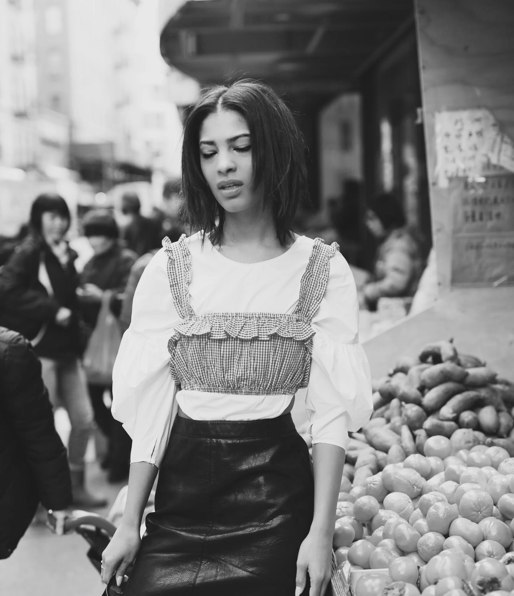 Claire+Leana+Millar+in+Chinatown+NYC,+Wearing+a+Zara+Checked+Short+Top.jpg