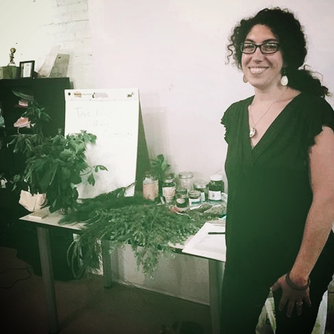 Practicing community herbalism at Herbstalk 2016!