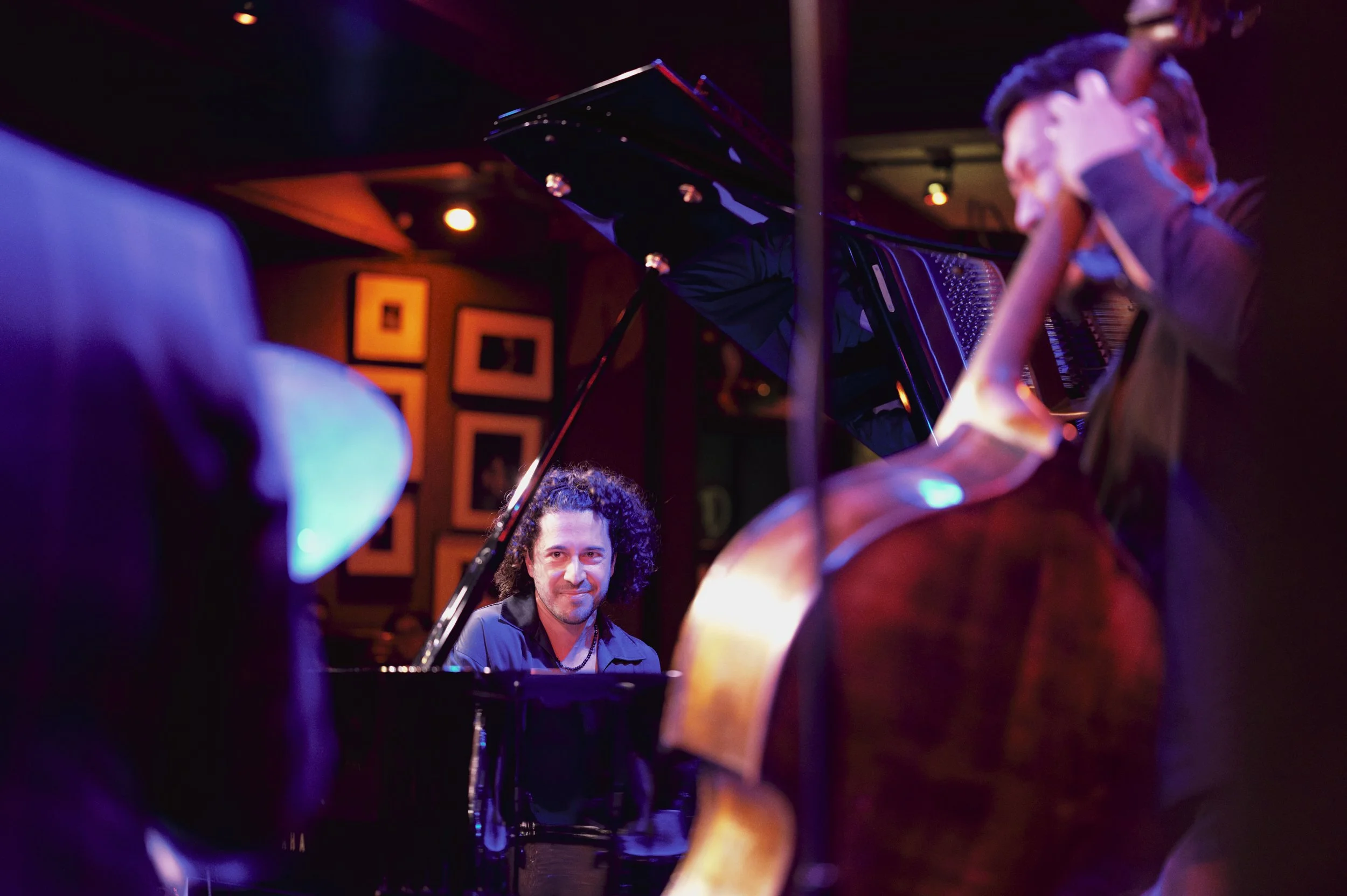 BJ-251203-21-43-34-LEICA SL3-L1063361-EDIT.jpg