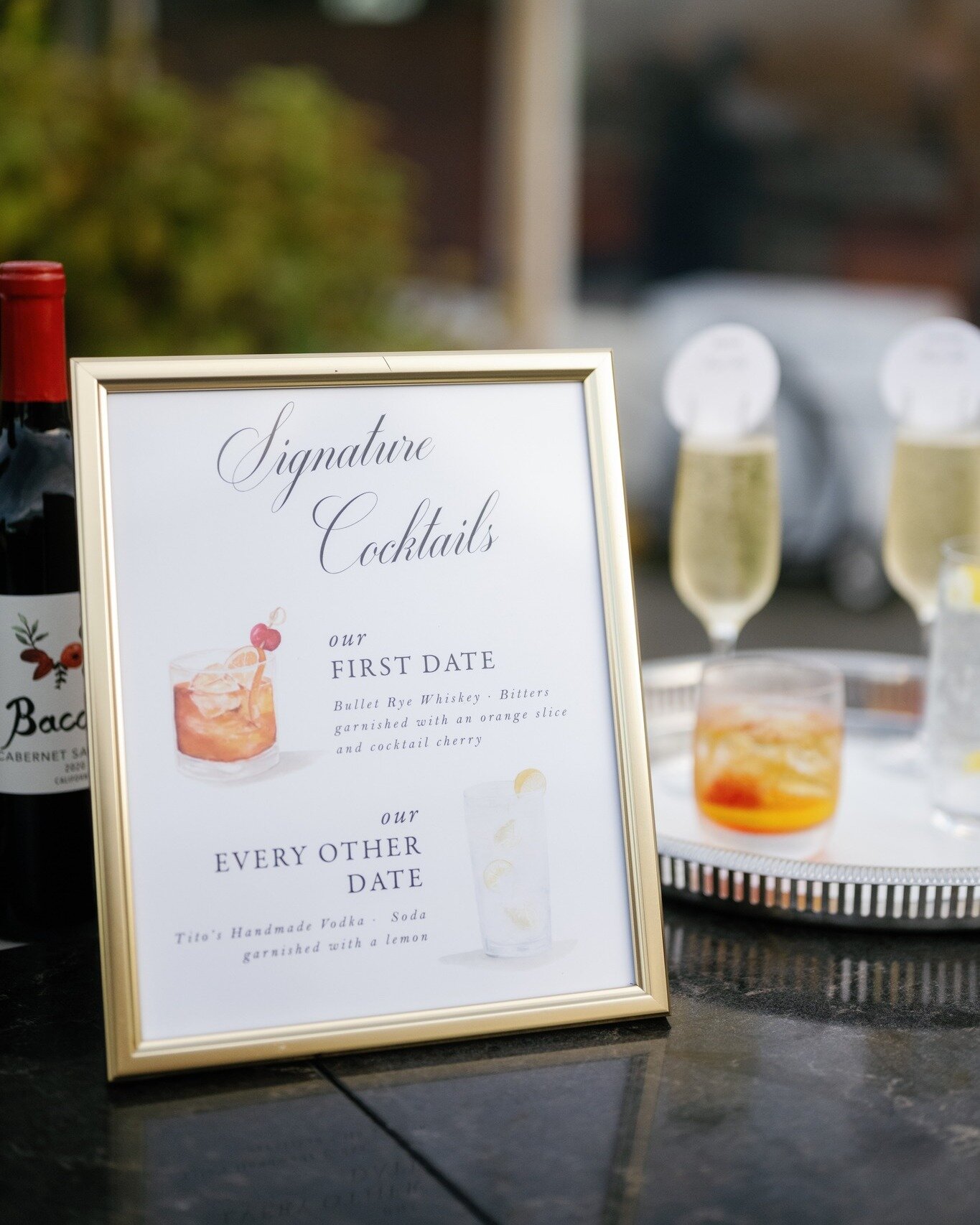 One of my favorite custom cocktail signs to date!

Planning: @jenstrunkevents 
Photo: @brookeallisonphoto 
Venue: @castlehillinn 

 #newenglandwedding #newenglandweddings #classicwedding #formalwedding #newenglandweddinginvitations #ctweddinginvites 