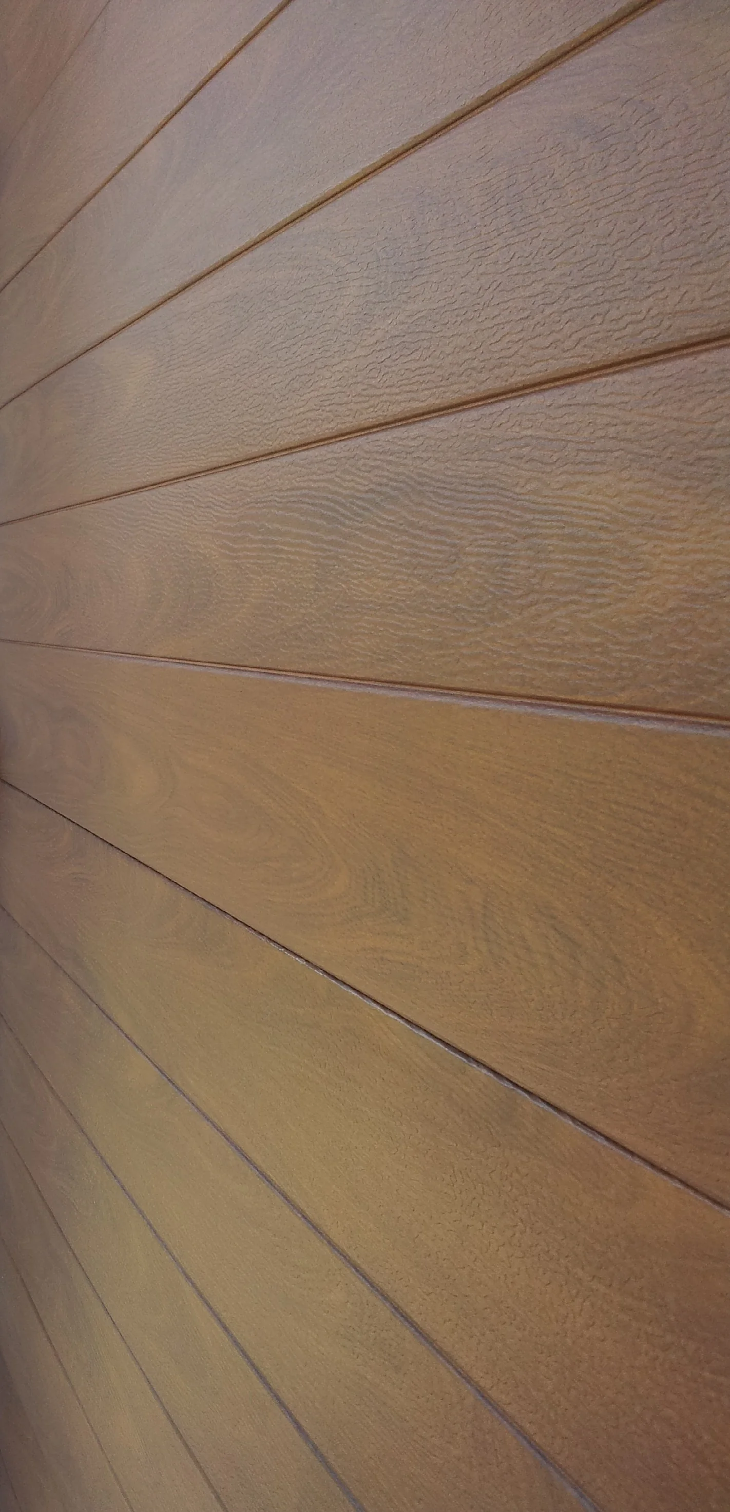 close up of woodgrain embossing (click on image to enlarge)