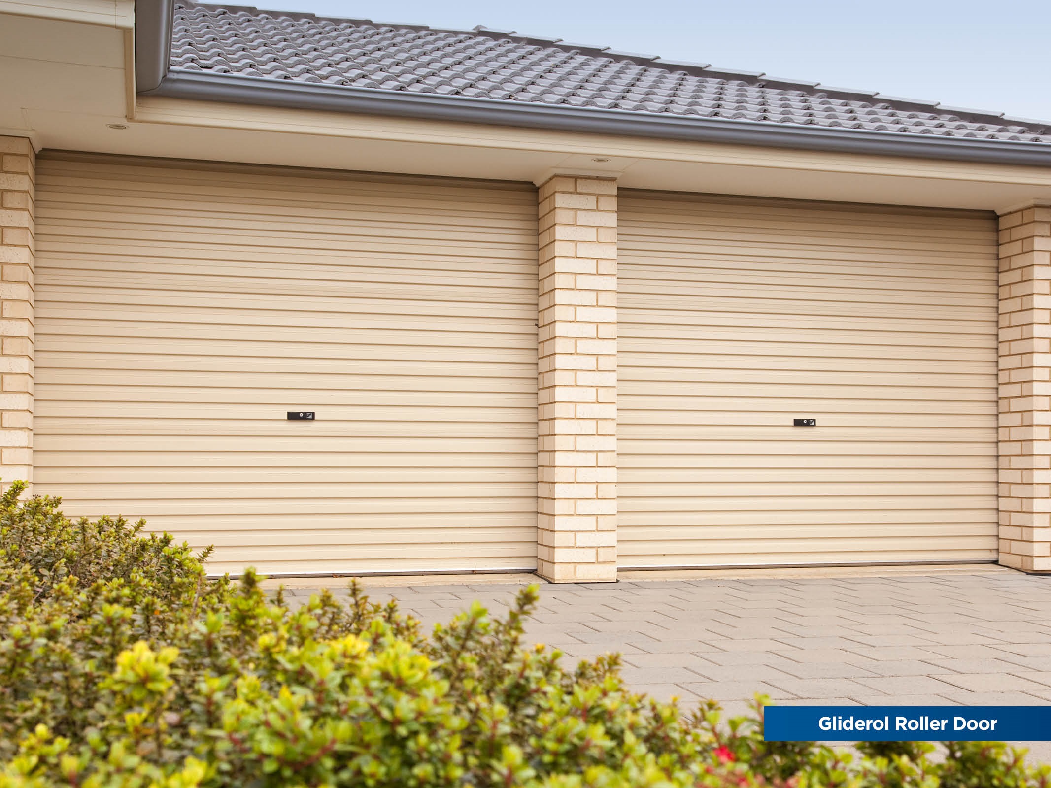 cOLORBOND ROLLER DOORS