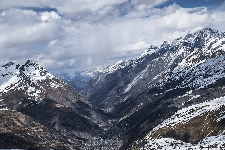 View from Little Matterhorn 01-01-72.jpg