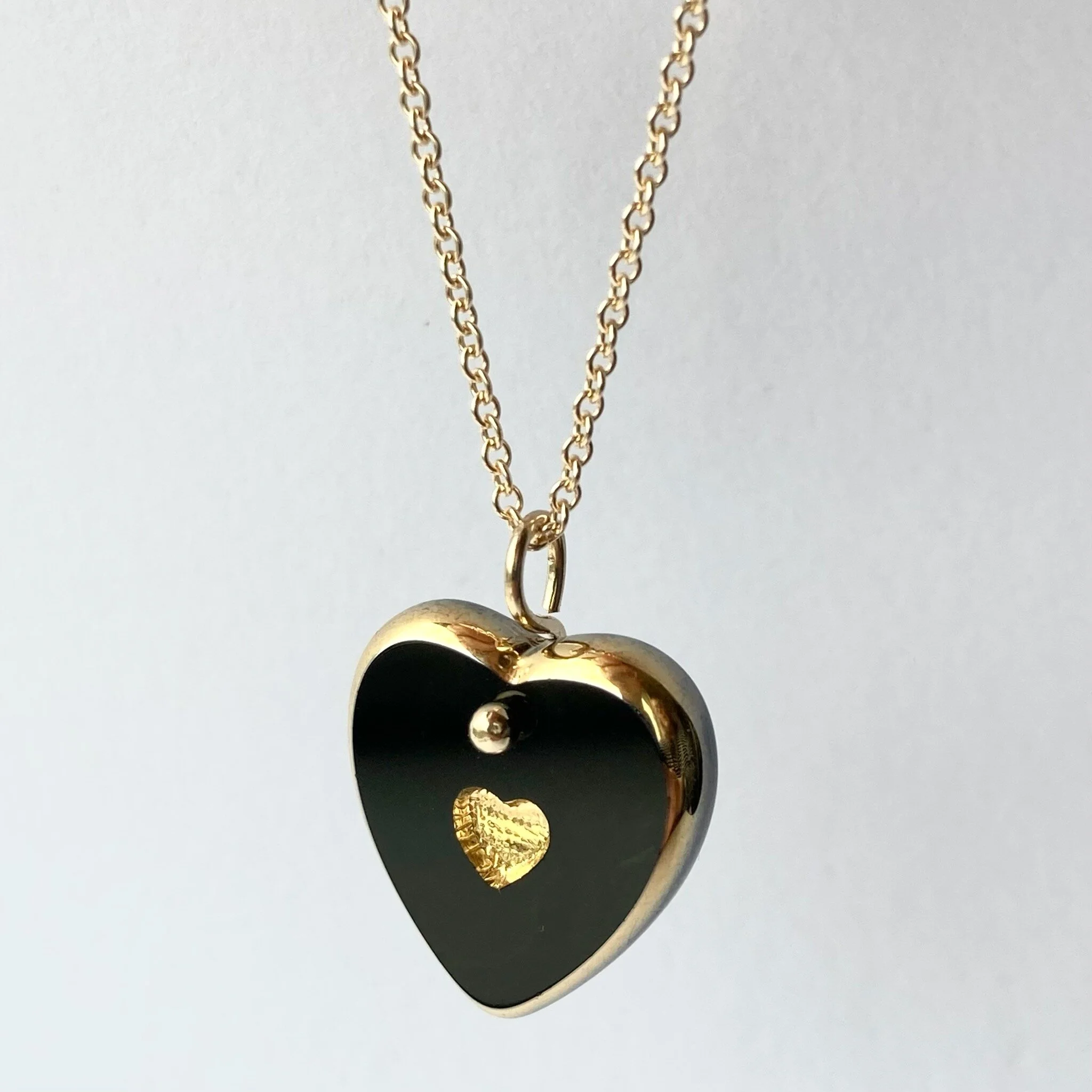 7462A174-9552-4D4D-9B9E-76D5C424221F