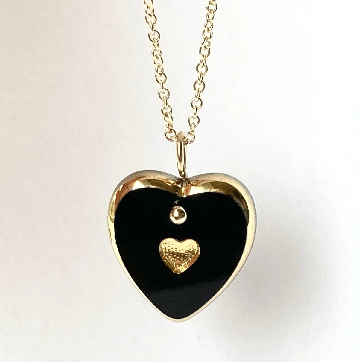 0D24BD9F-432F-4BD8-972F-59957472E635