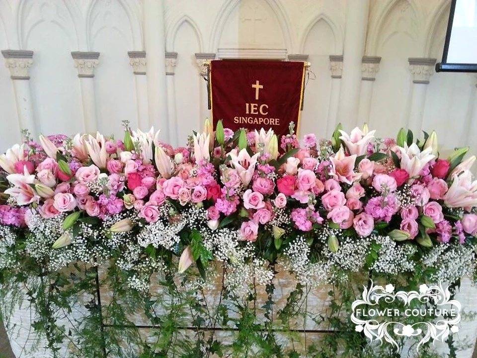 Web Gaby altar centrepiece stand.jpg