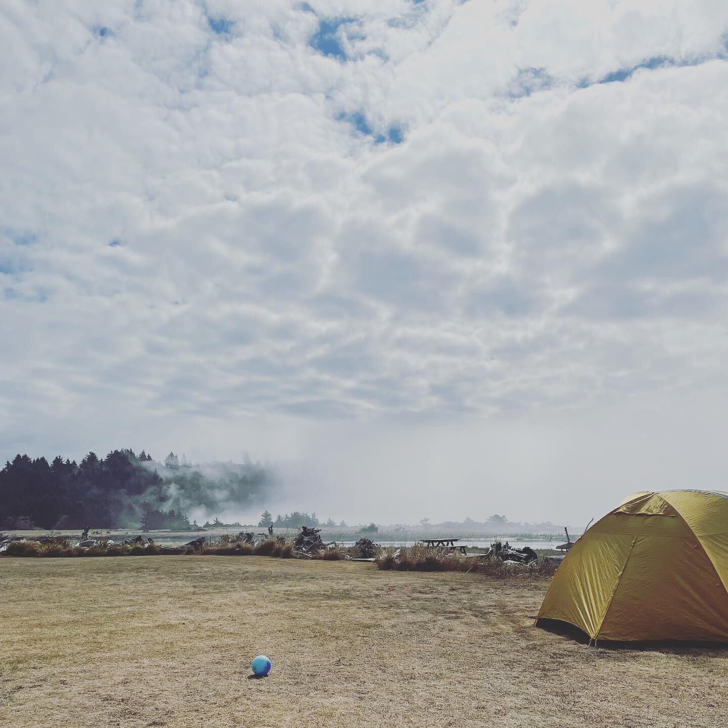 Majestic Siletz. Thankful for clean air, down days and the bestest of friends. @shsmith945 @sirniksalot @luhlmansmith 💙