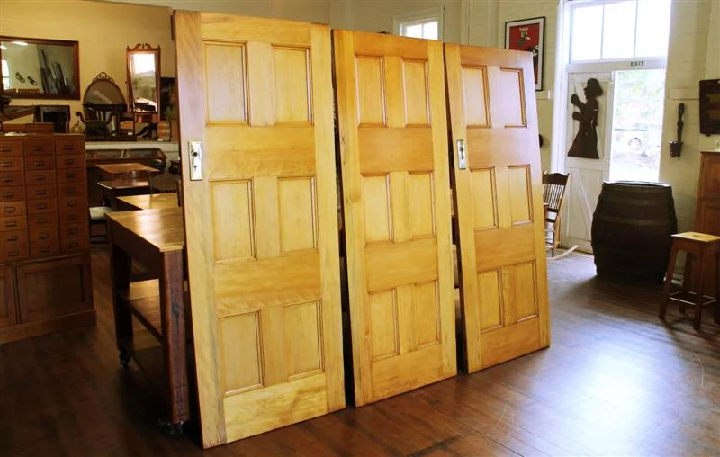 Hoop pine Doors.jpg (Medium).jpg