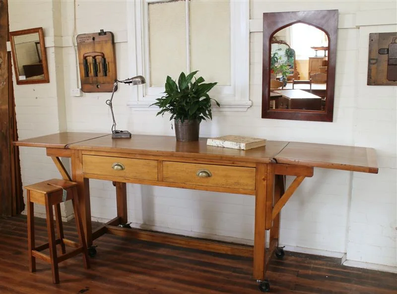 kitchen bench .jpg