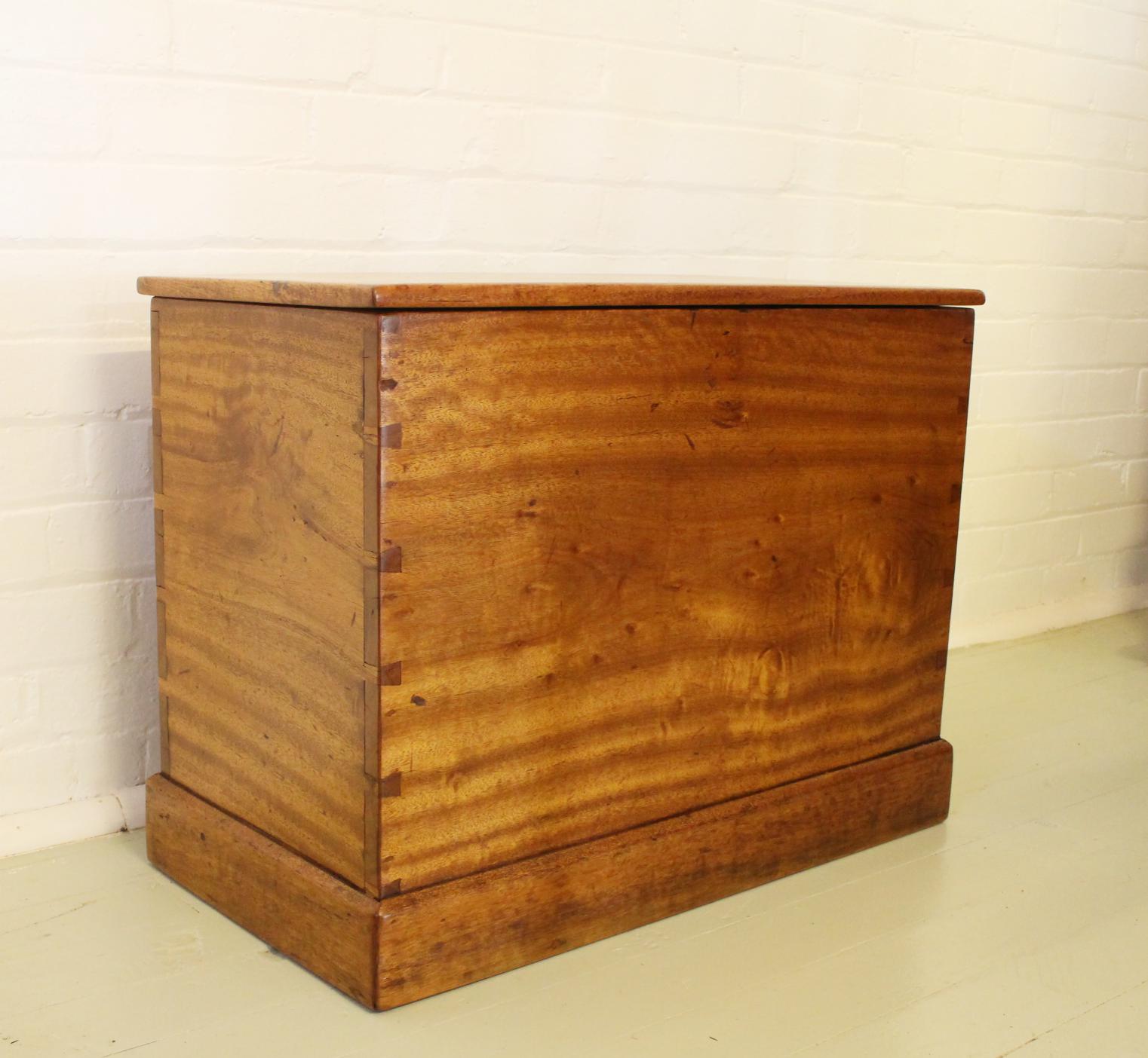 Antique Box.jpg