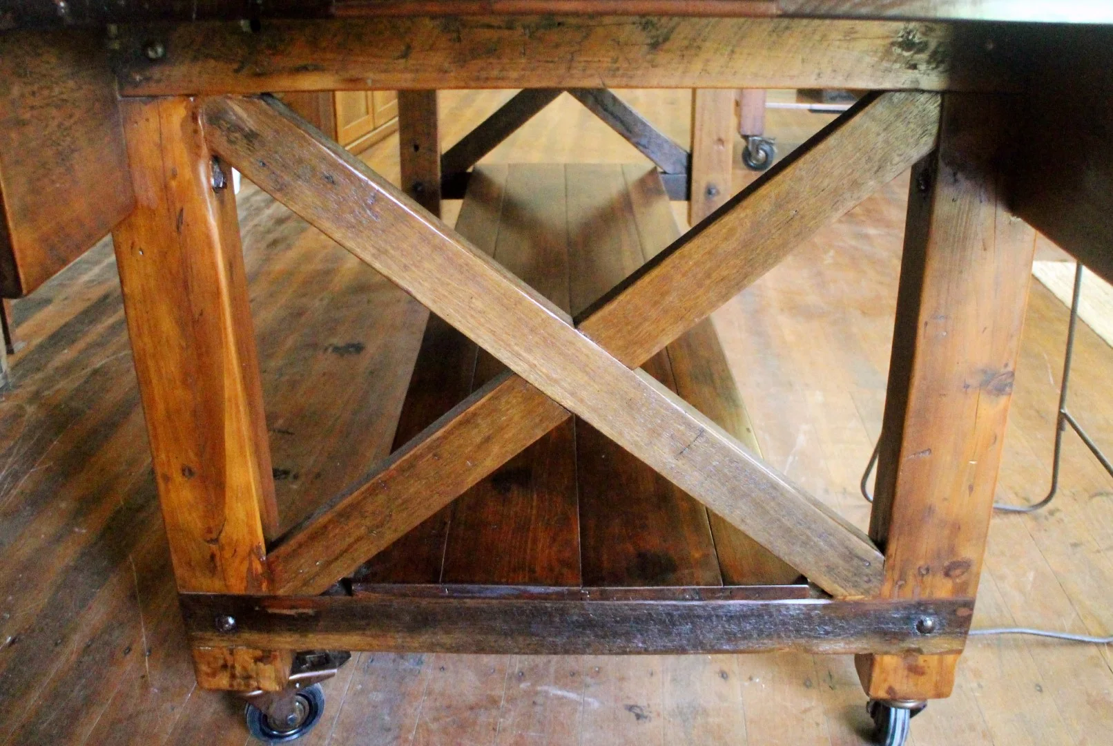 Vintage Bench Detail (2).jpg