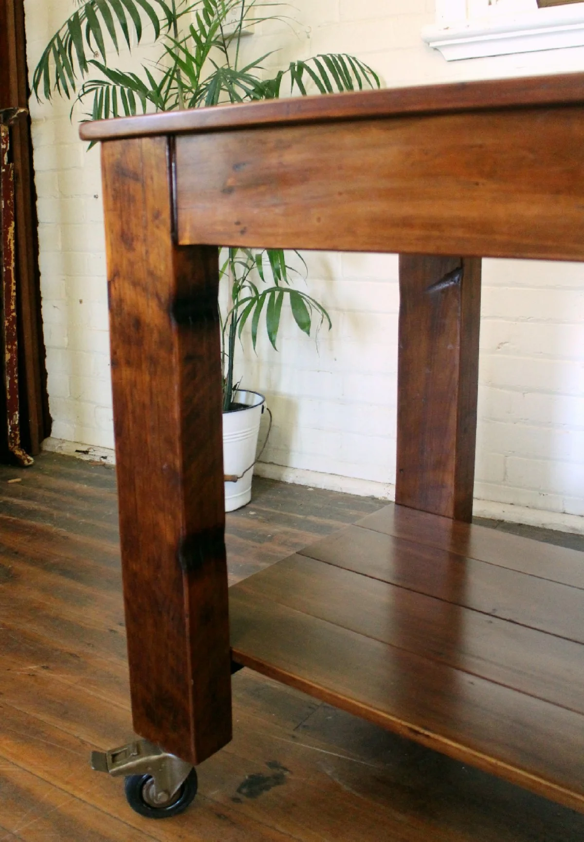 KItchen Bench Detail.jpg
