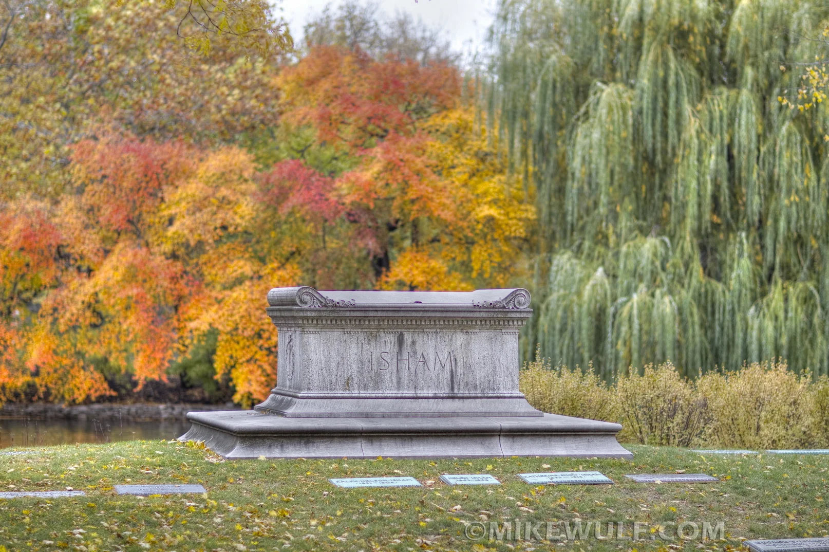 Wulf_2012GracelandFall20_resize.jpg