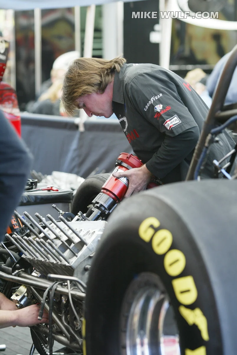 wulf_nhra2004_07.jpg