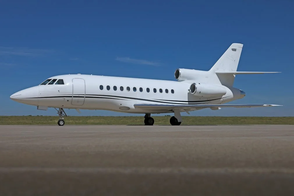 FALCON 900