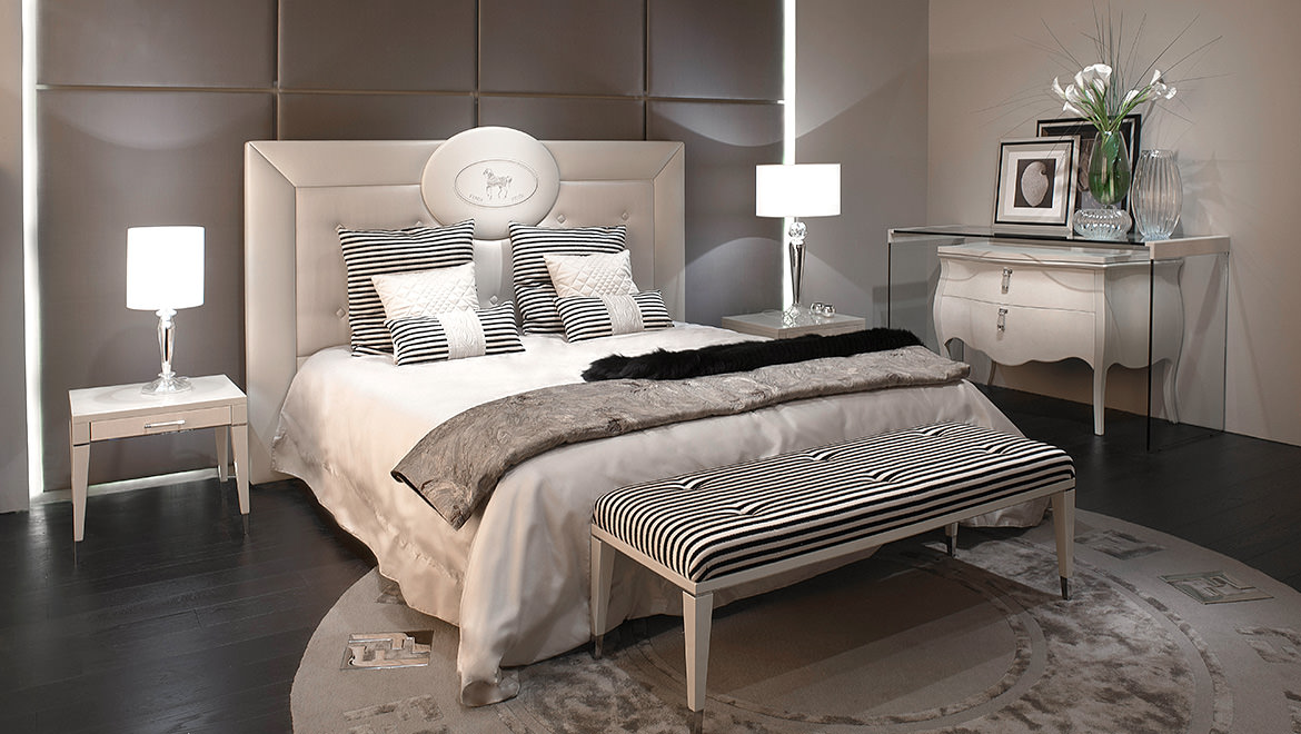 FF CAMEO BED, DEDALO BENCH & COFFEE TABLE.jpg