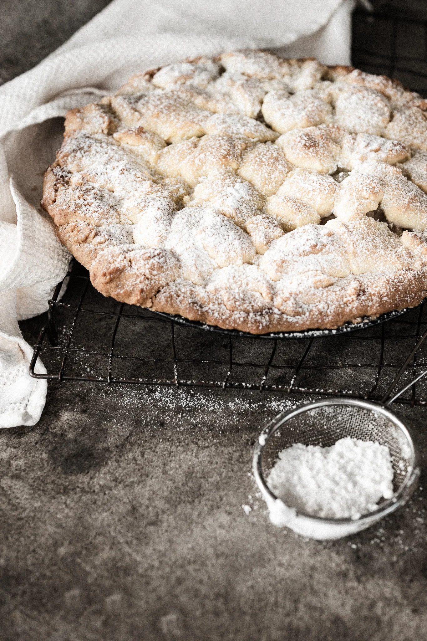 The Perfect Apple Feijoa Pie