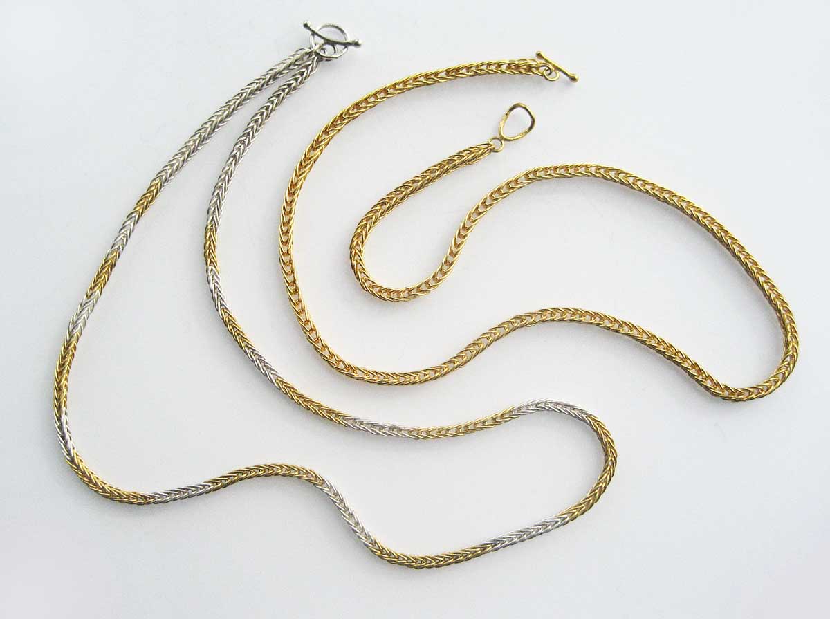 Silver and gold loop chains