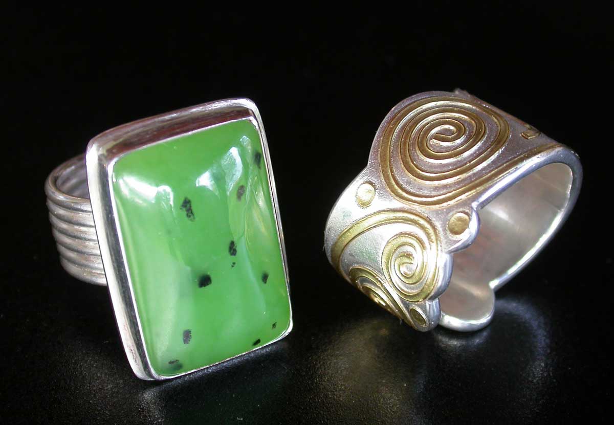 Silver 18ct. green Stone rings