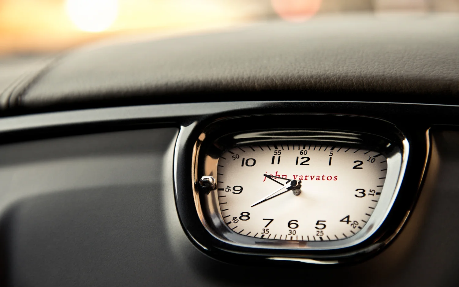 2013 Chrysler 300 John Varvatos Special Edition clock design