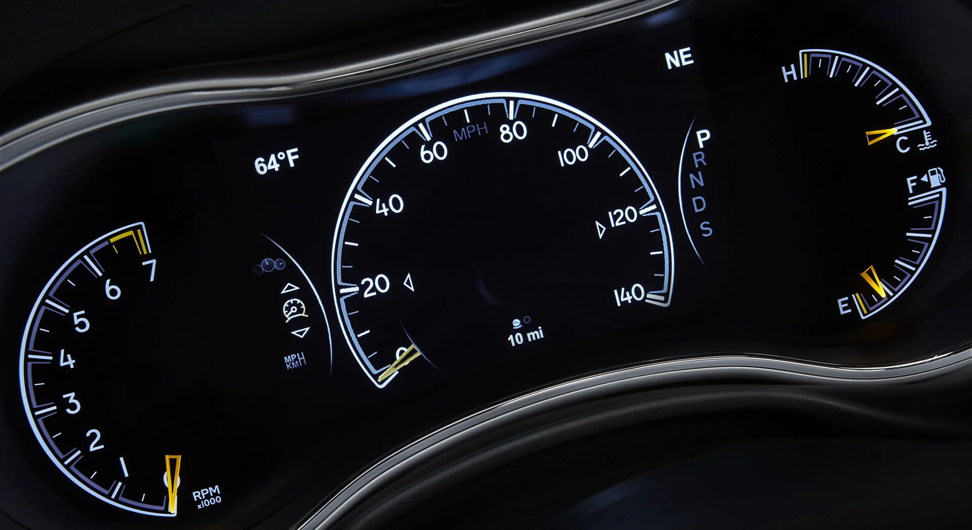 2014 Jeep Grand Cherokee cluster design