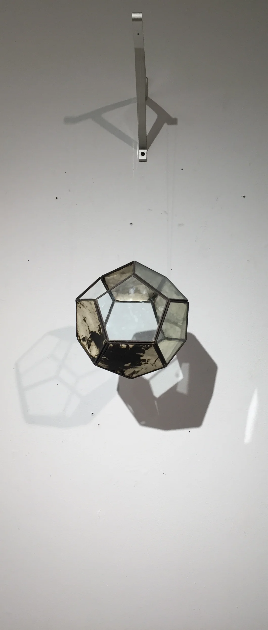 Photo polymer print with metal frame