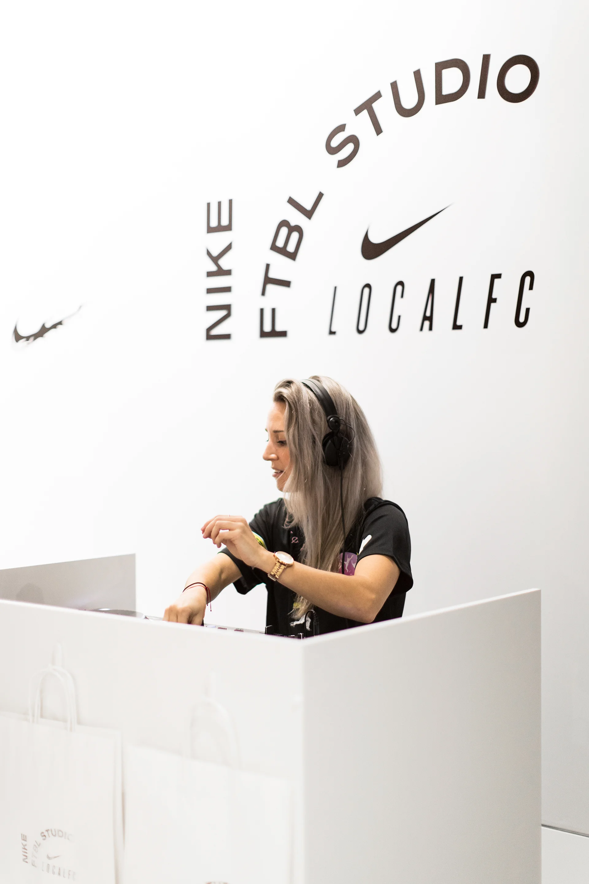 Studio Messa_Nike_Local FC_Custom Lab_Event Shoot_DS OFICINA 018_ Part II_High Res-0830 s.jpg