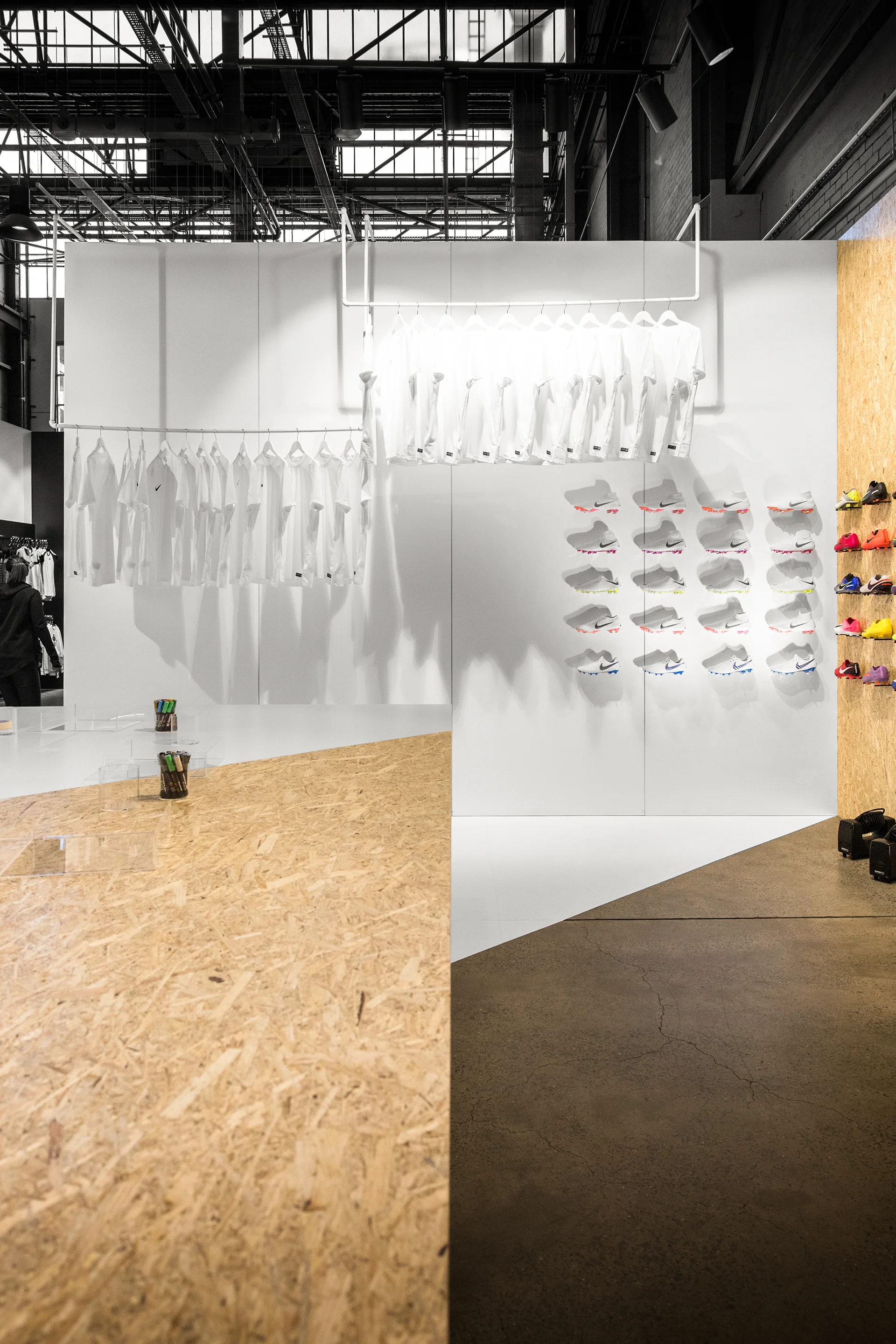 Studio Messa_Nike_Local FC_Custom Lab_Event Shoot_DS OFICINA 018_High Res-0151 b s.jpg