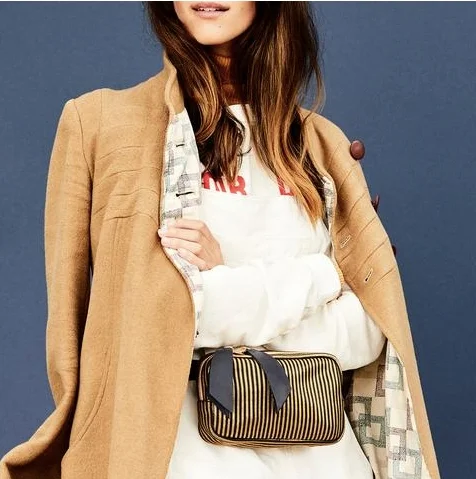 le belt bag.jpg