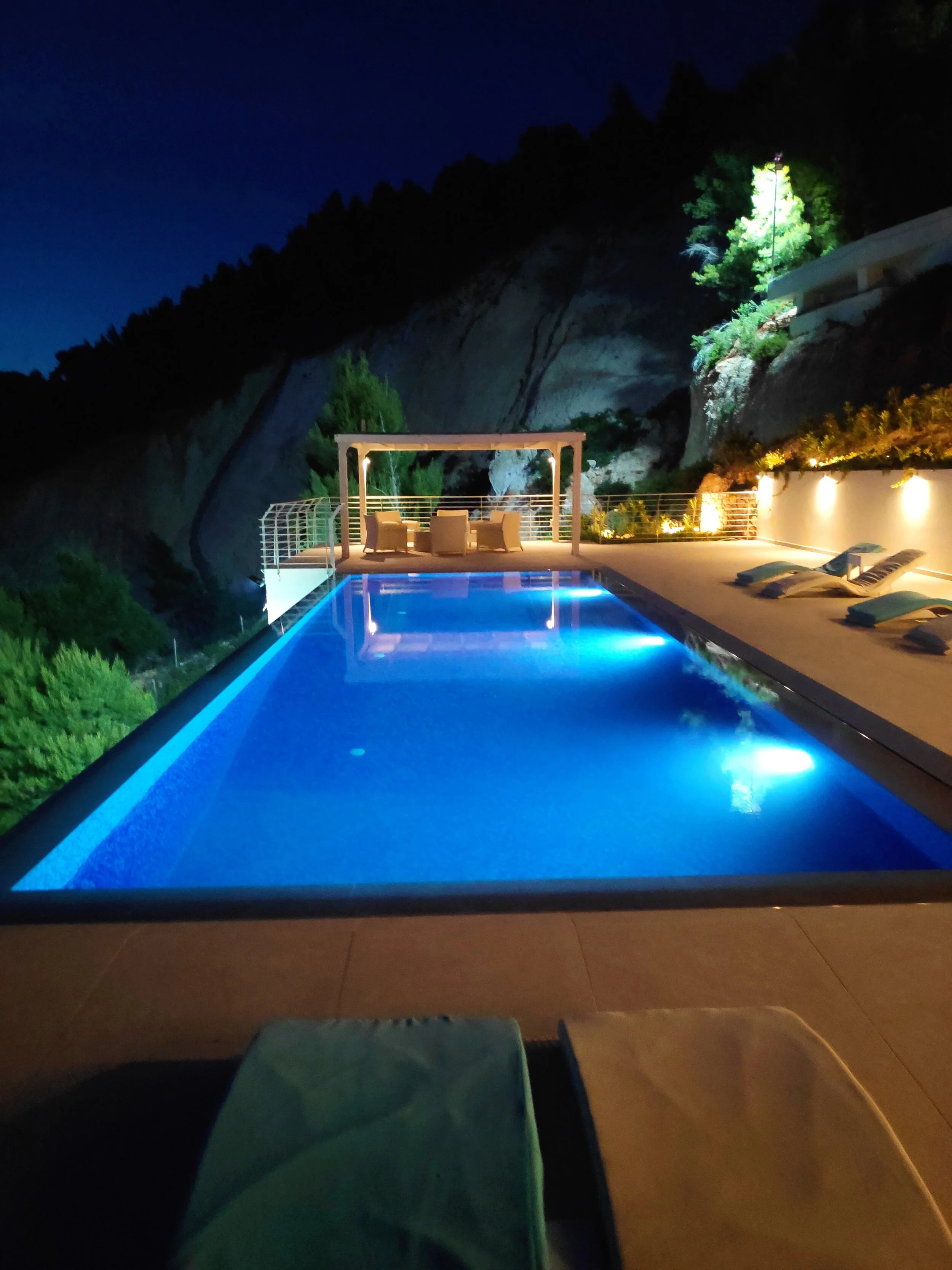 Photo by: @fashionbook