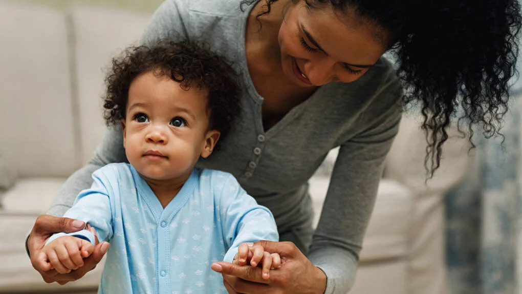 momandbabylearningtowalkcropped-1020x574.jpeg