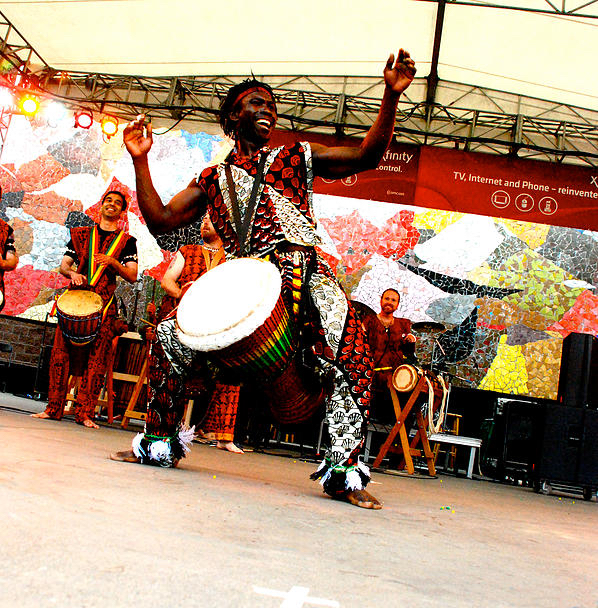   THE WORLD DANCE PROJECT    Dance from Guinea, West Africa with Manimou Camara  October 2015  