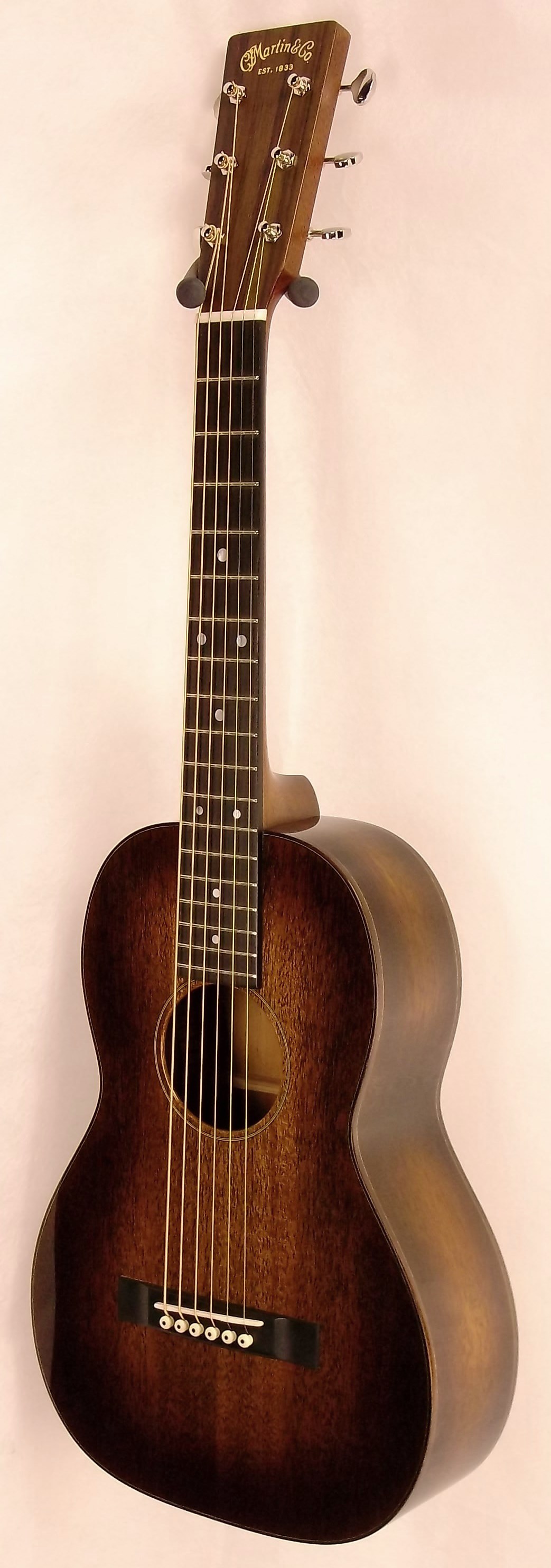 Q-2307824 Size 5 Mahogany Ambertone TBS (1).JPG