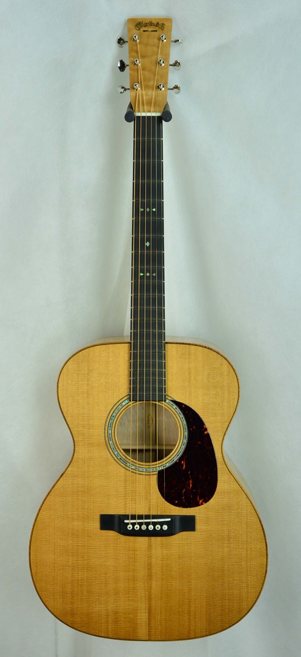 Q-2497924 S-1878863 000-14 Quilted Mahogany Sitka VTS (1).JPG