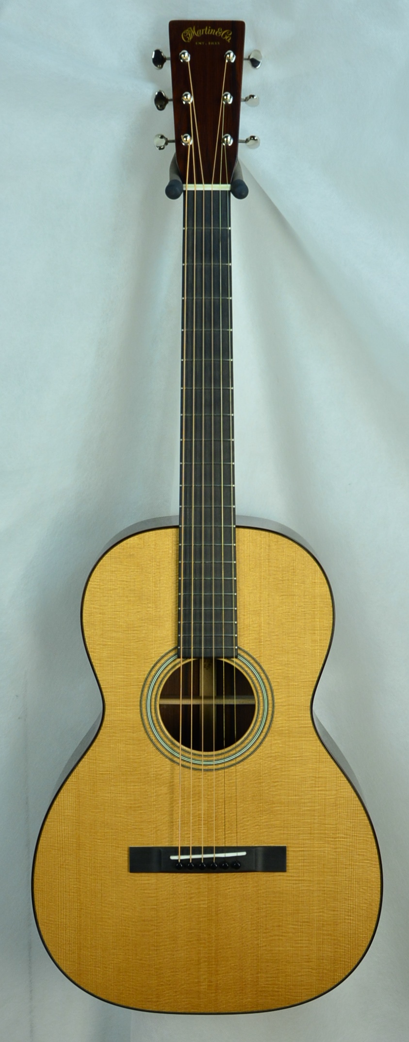 Q-2574324 S-1912492 0-12 Guatemalan Sitka M1 Satin Laq neck  (1).JPG