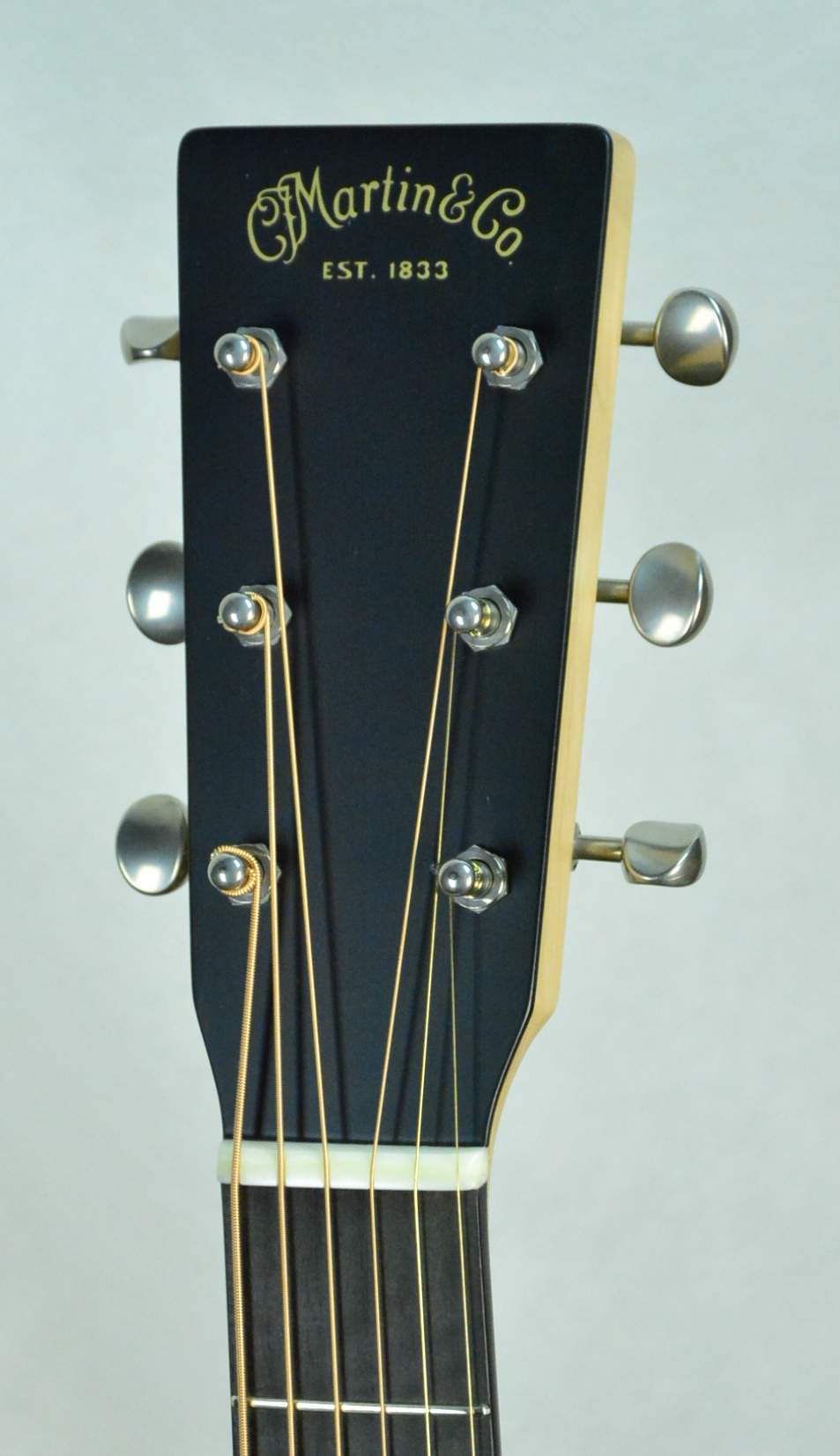 Q-2648024 S-1928826 OM Black Walnut- Maple Neck (4).JPG