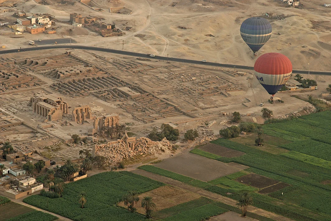 EgyptbyBalloonweb.jpg